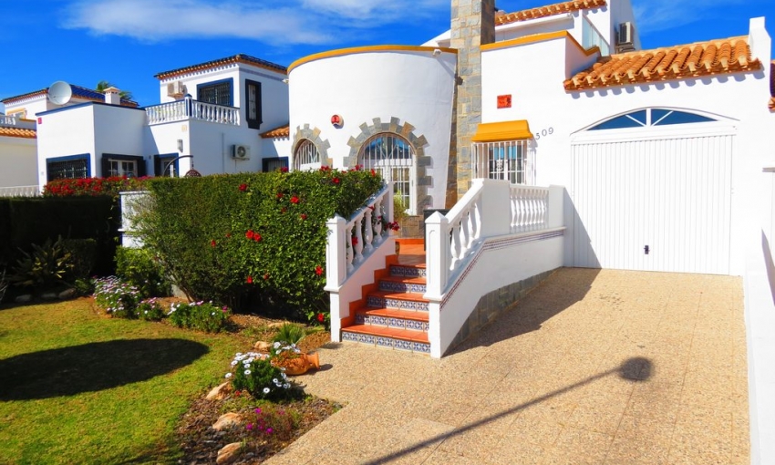 Sale - Villa - Villamartin - Los Dolses